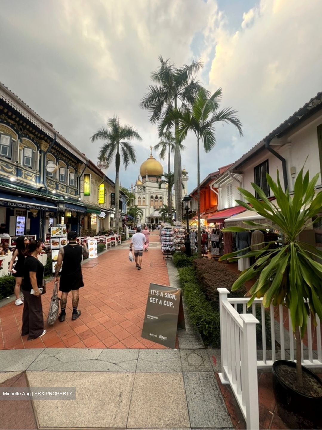 Kampong Glam Conservation Area (D7), Shop House #558533181